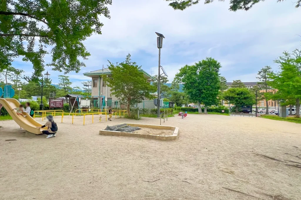 ▲ワグネル広場